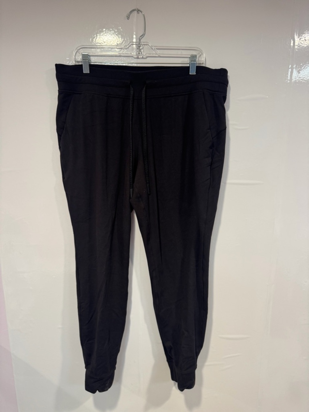Black lululemon ready to rulu jogger pants